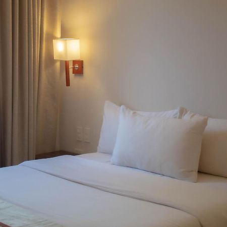 Valentino'S Hotel Ángeles Extérieur photo
