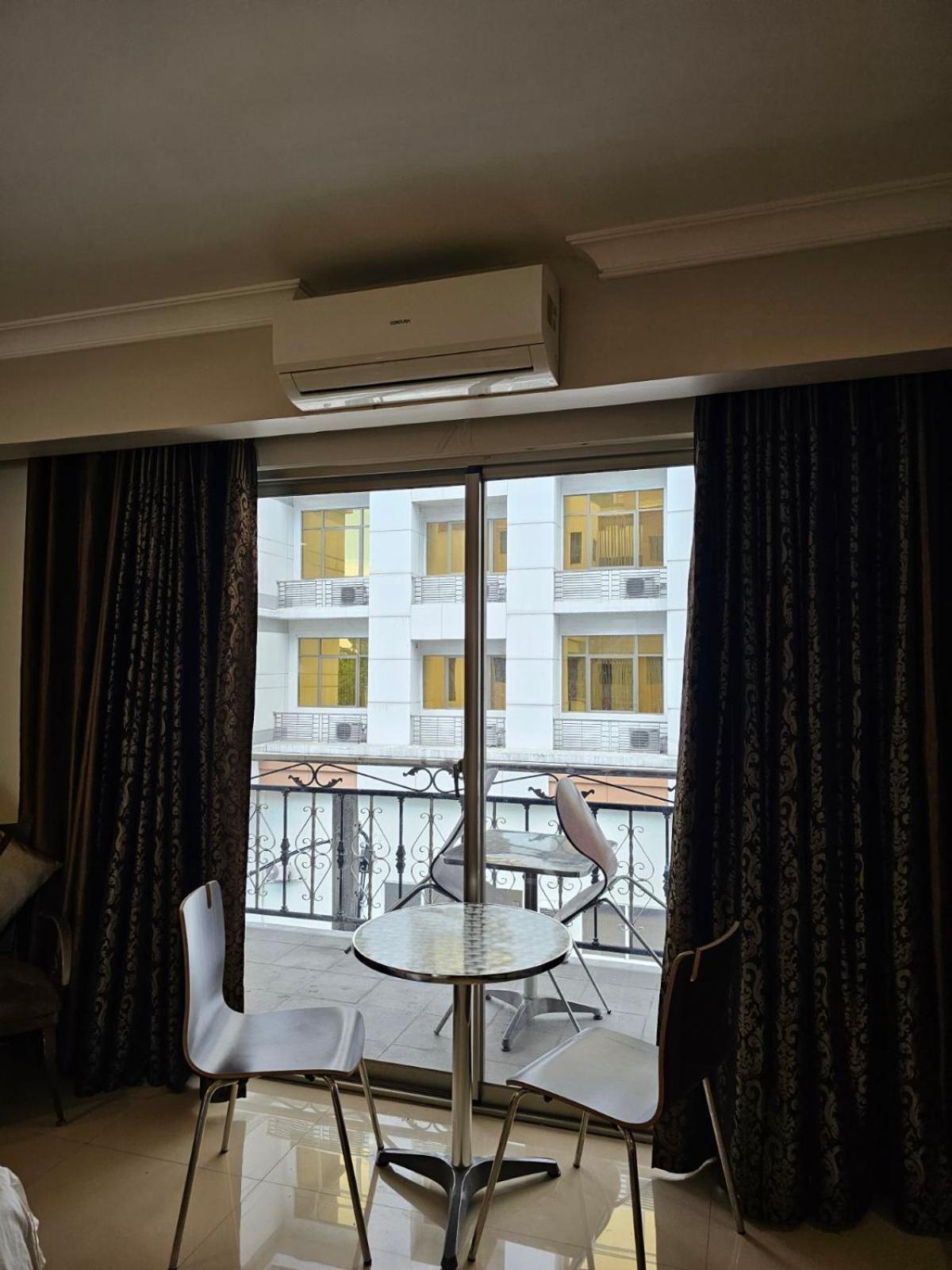 Valentino'S Hotel Ángeles Extérieur photo